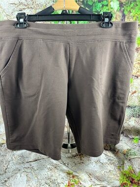 Danskin XXL/2XG 20 women’s classic shorts With front pockets 0407